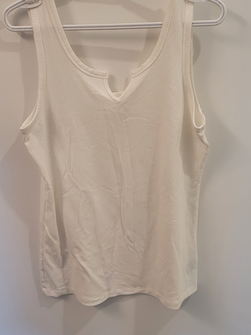 Women's Cream Ribbed Notch Tank Top